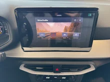SEAT Arona FR Edition 1.0 TSI DSG in Liminal-Rot Dach Nacht-Schwarz