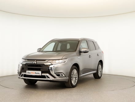 Mitsubishi Outlander PHEV Diamond 220V 4WD