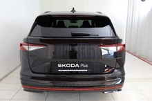 Škoda Enyaq RS in Black-Magic Perleffekt