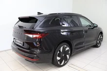 Škoda Enyaq RS in Black-Magic Perleffekt