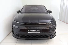 Škoda Enyaq RS in Black-Magic Perleffekt