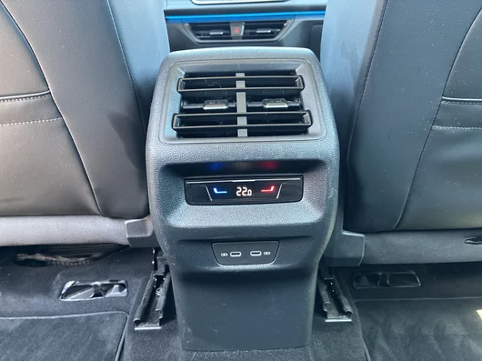 Bild eines VW Tayron Life eTSI DSG