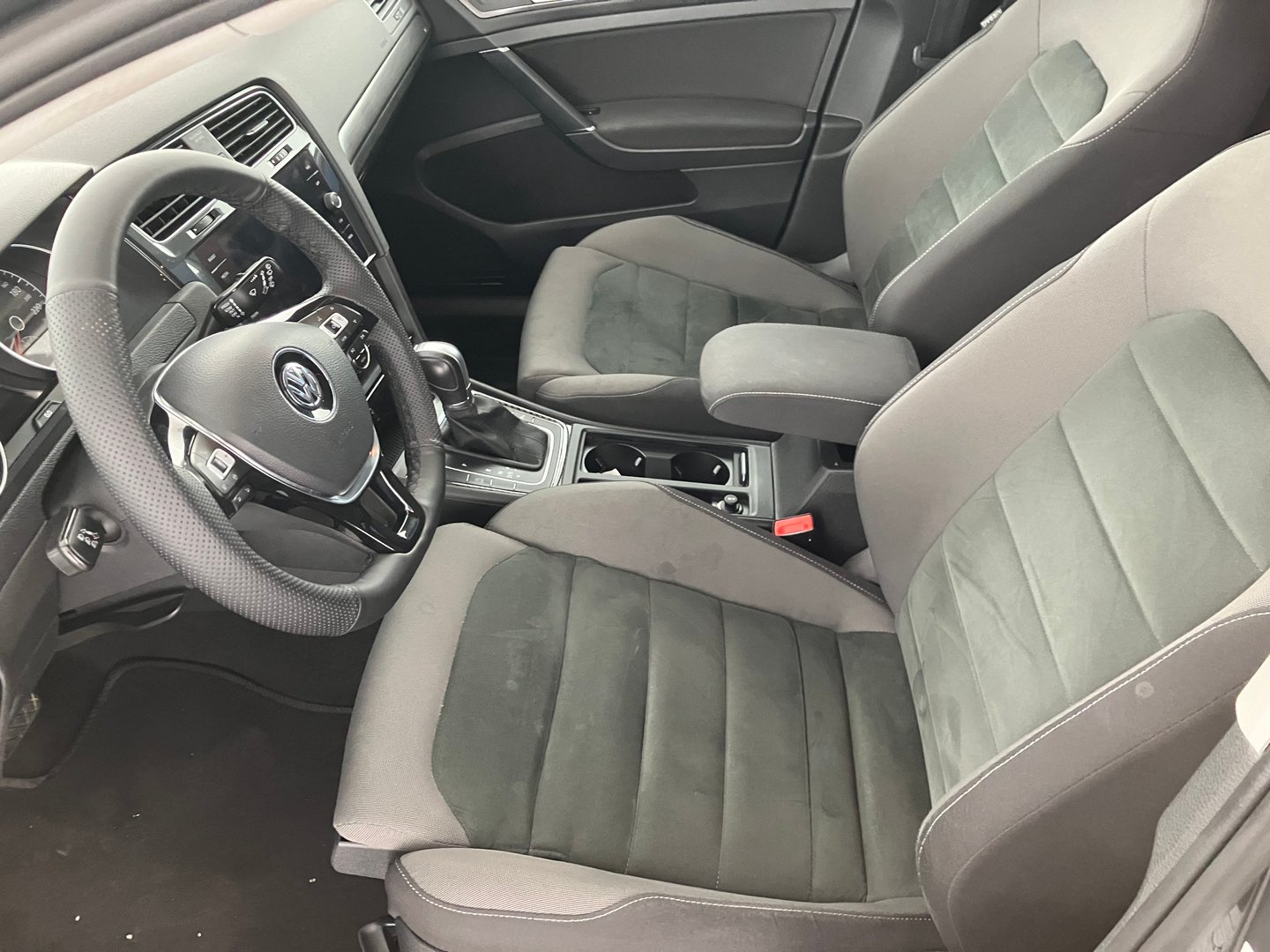 VW Golf Variant Trendline TDI | Bild 3 von 16