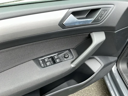 Bild eines VW Touran Friends TDI DSG