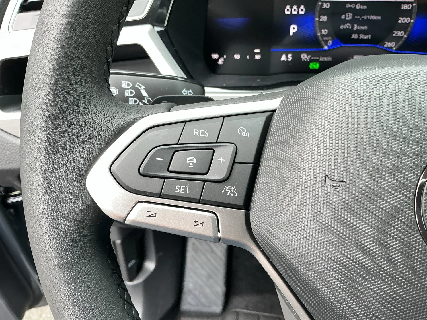 Bild eines VW Touran Friends TDI DSG