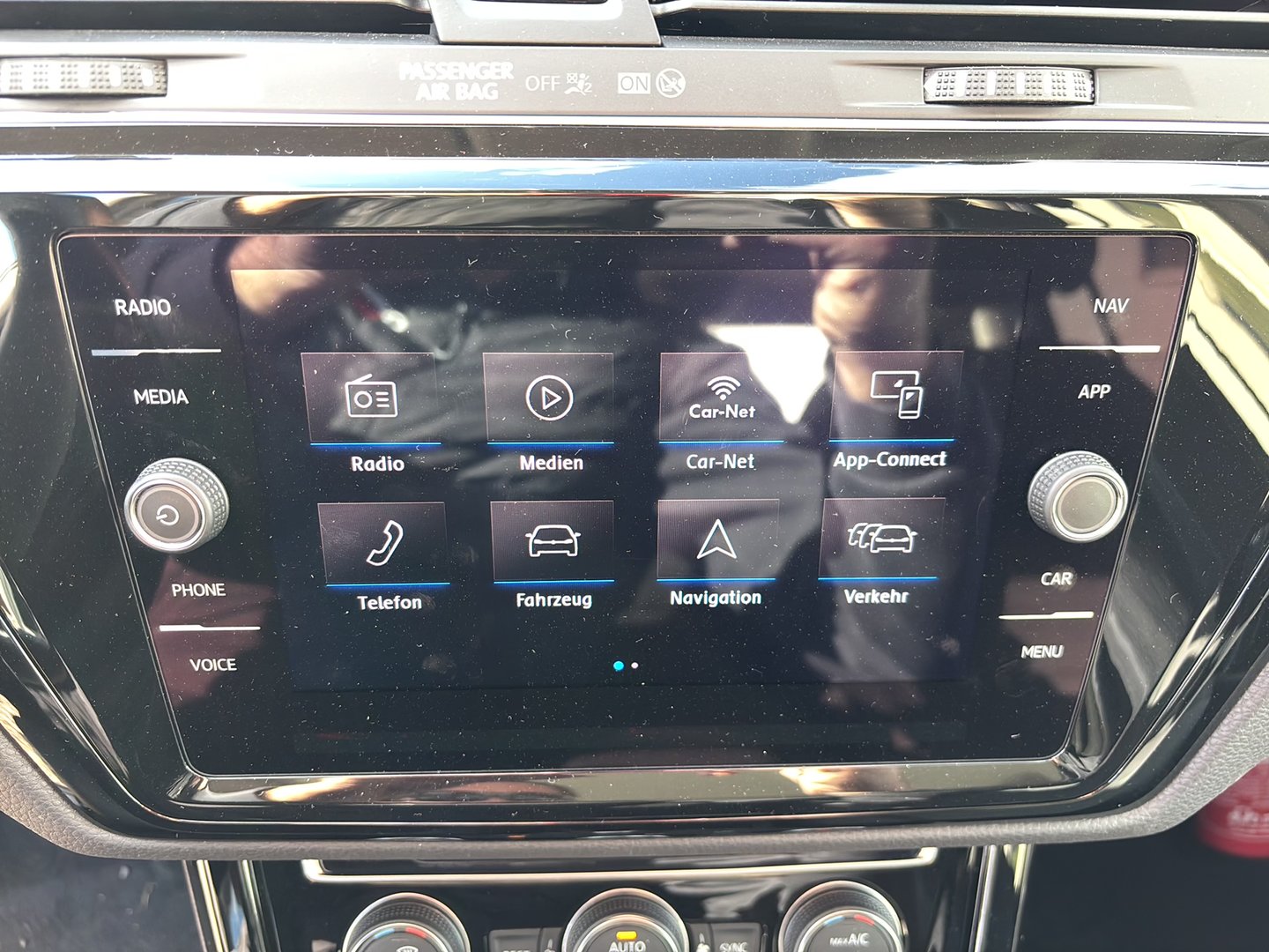 VW Touran Highline TDI SCR DSG 7-Sitzer | Bild 18 von 31