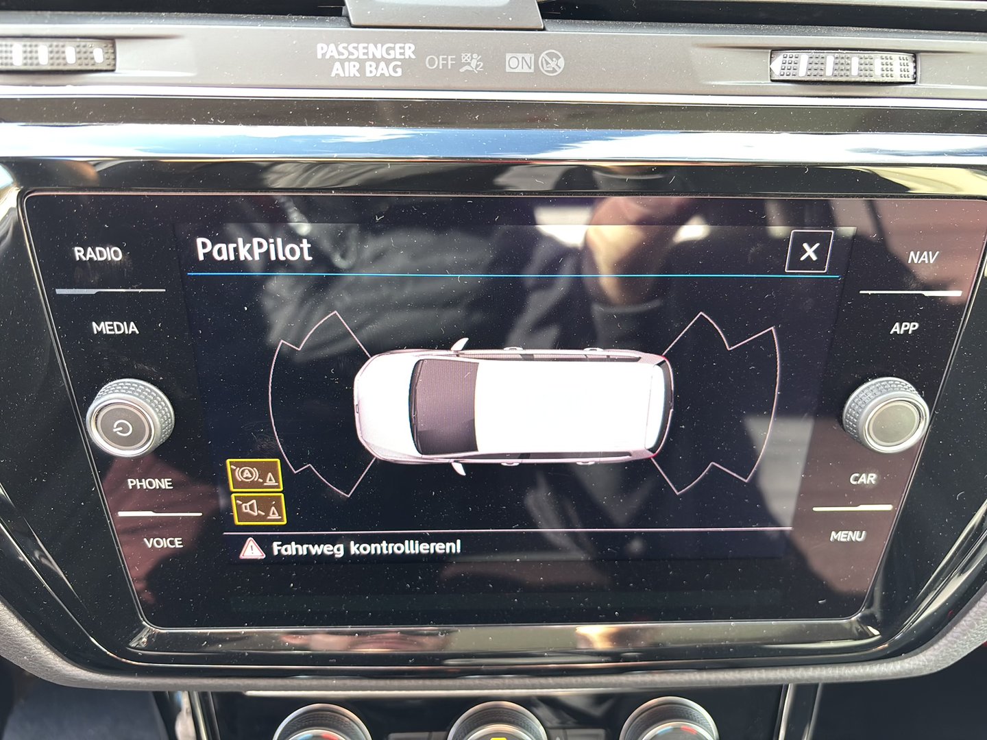 VW Touran Highline TDI SCR DSG 7-Sitzer | Bild 20 von 31