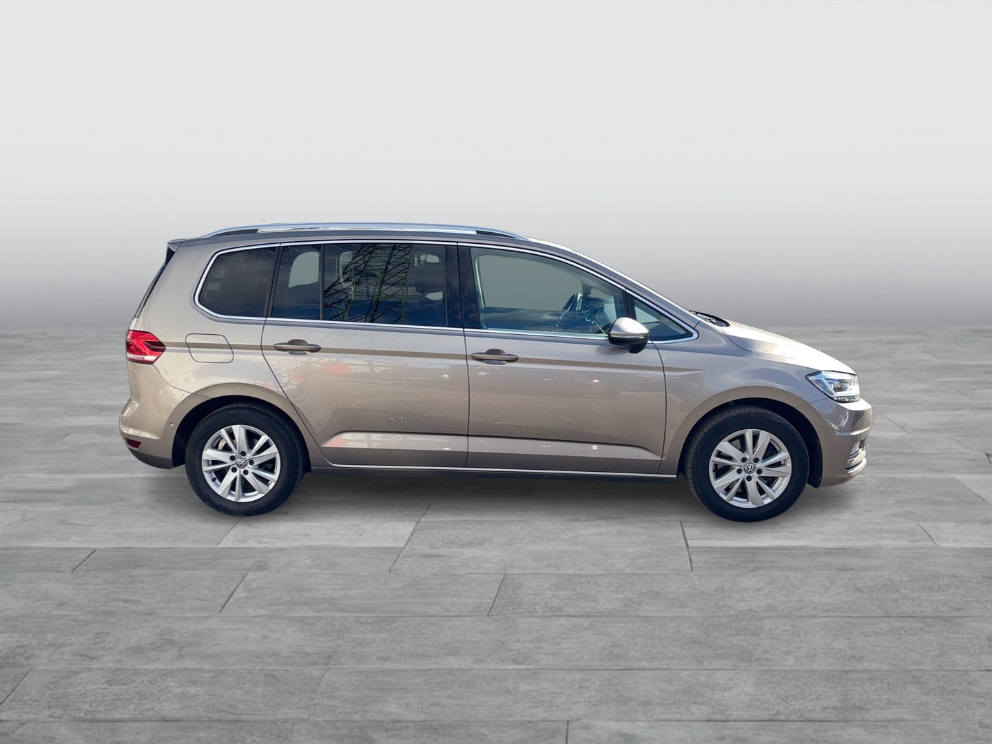 VW Touran Highline TDI SCR DSG 7-Sitzer | Bild 5 von 31