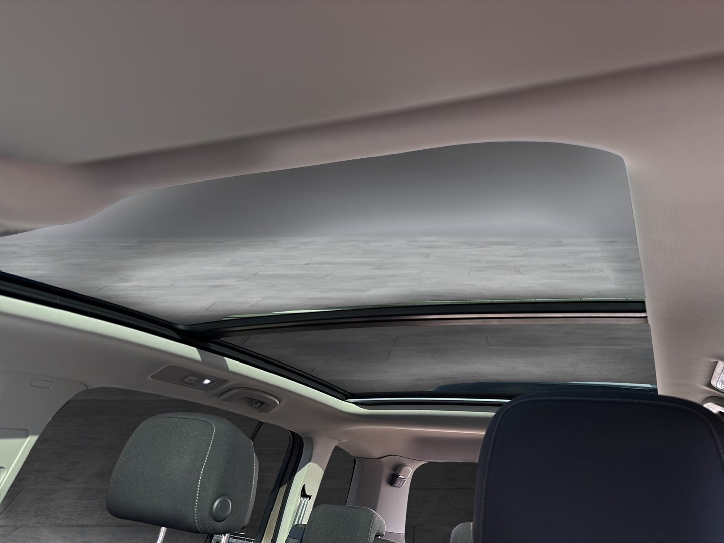 VW Touran Highline TDI SCR DSG 7-Sitzer | Bild 29 von 31