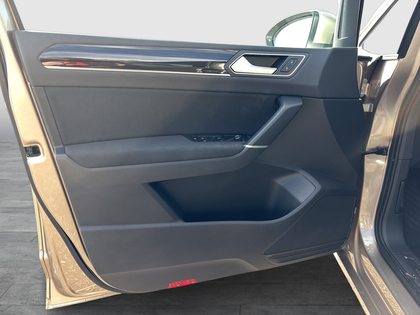 VW Touran Highline TDI SCR DSG 7-Sitzer | Bild 8 von 31