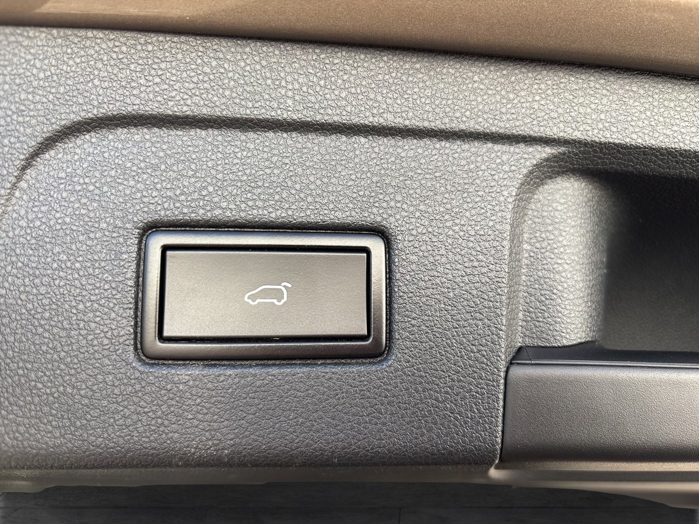 VW Touran Highline TDI SCR DSG 7-Sitzer | Bild 26 von 31