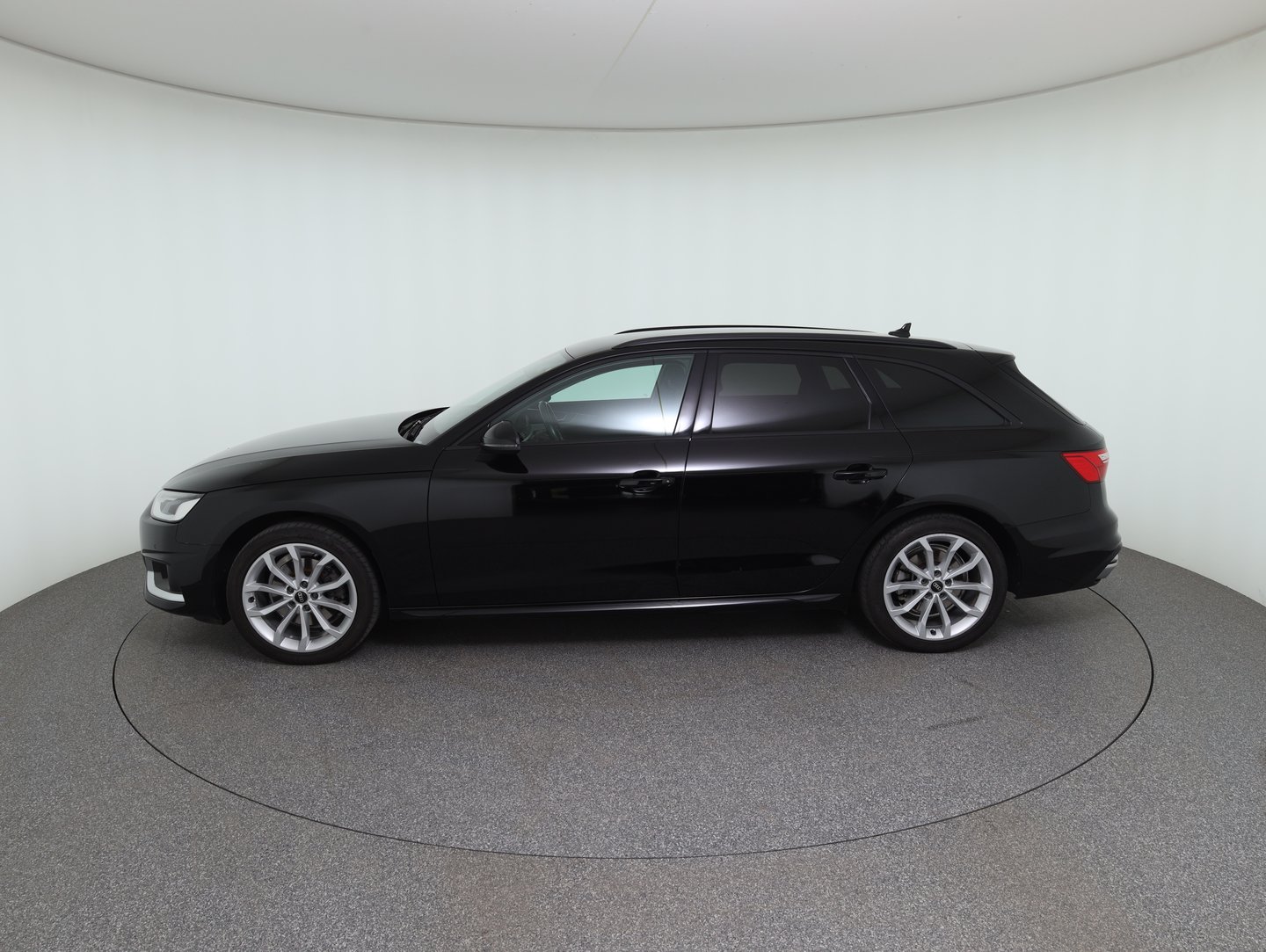 Audi A4 Avant 35 TDI advanced | Bild 8 von 40
