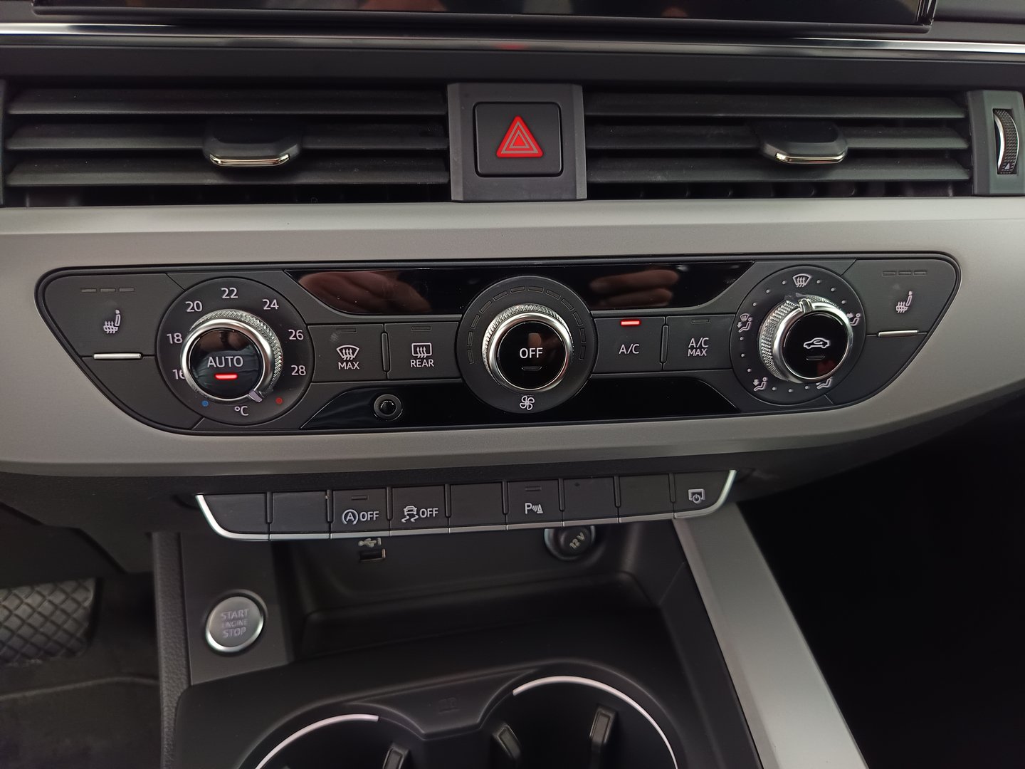 Audi A4 Avant 35 TDI advanced | Bild 29 von 40