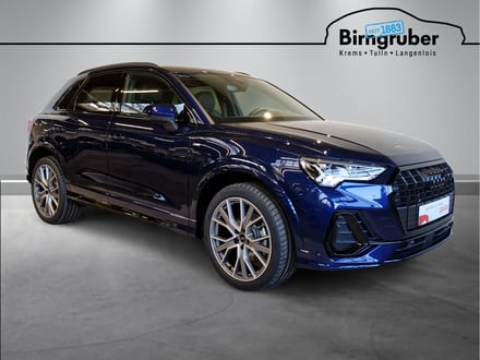 Audi Q3 35 TFSI admired