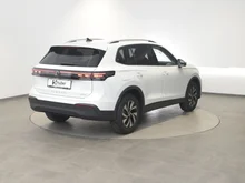 VW Tiguan Friends eTSI DSG in Pure White