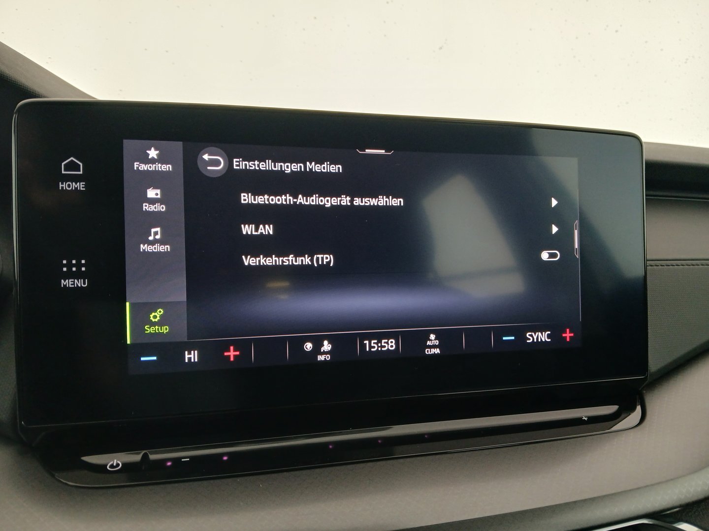 Škoda OCTAVIA Combi Ambition TSI | Bild 23 von 30