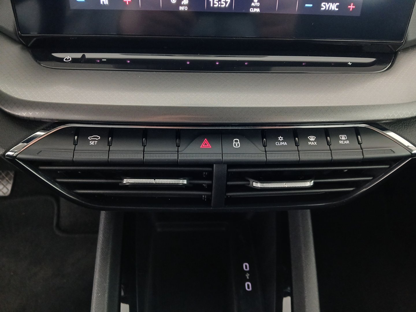 Škoda OCTAVIA Combi Ambition TSI | Bild 25 von 30