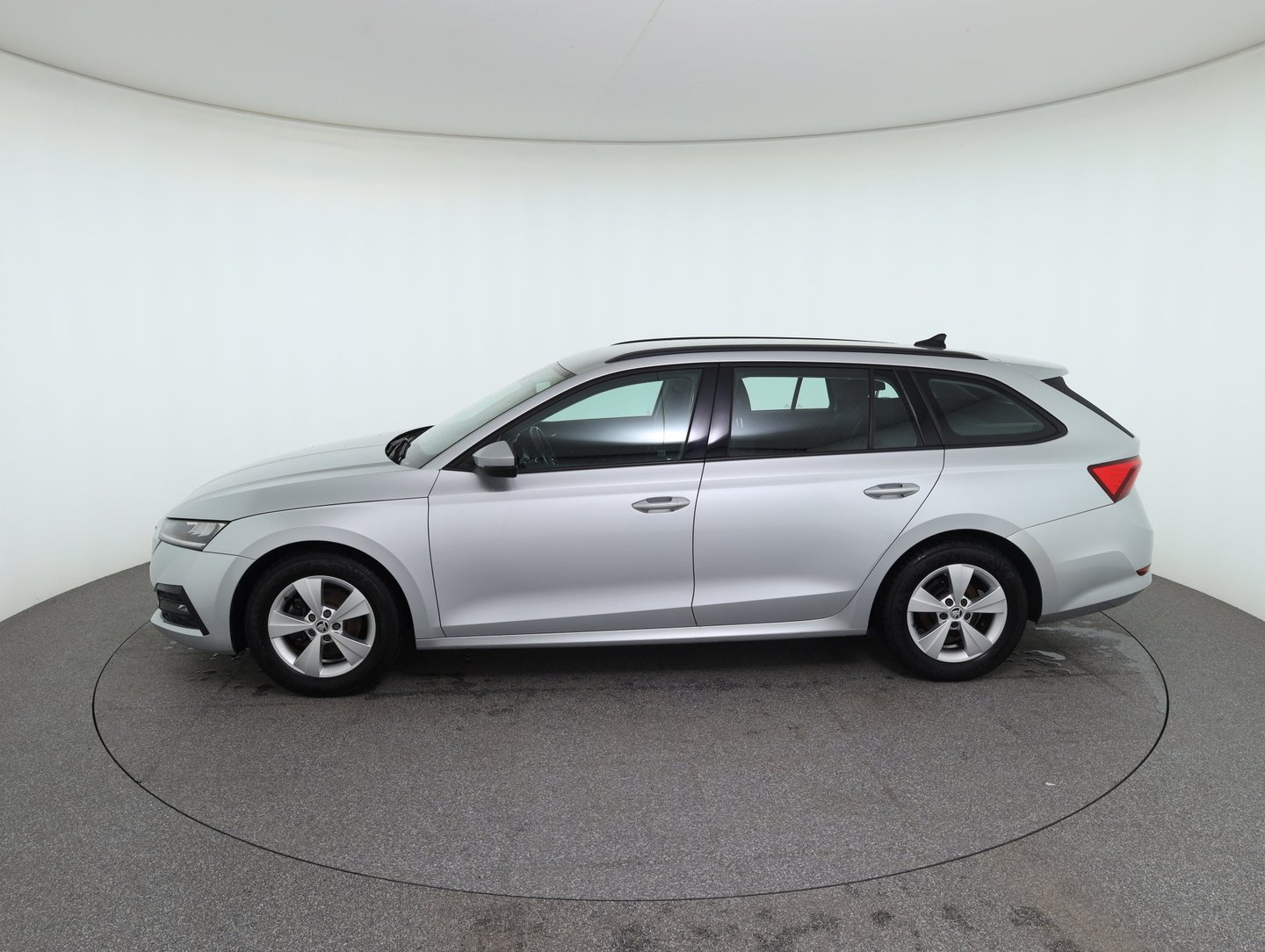 Škoda OCTAVIA Combi Ambition TSI | Bild 8 von 30