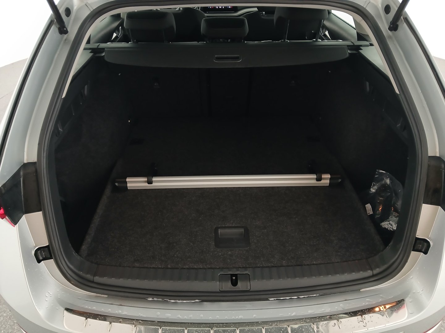 Škoda OCTAVIA Combi Ambition TSI | Bild 28 von 30