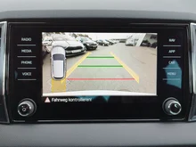 Škoda Karoq Selection TSI DSG ACT in Moon-Weiß Metallic