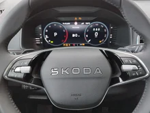 Škoda Karoq Selection TSI DSG ACT in Moon-Weiß Metallic
