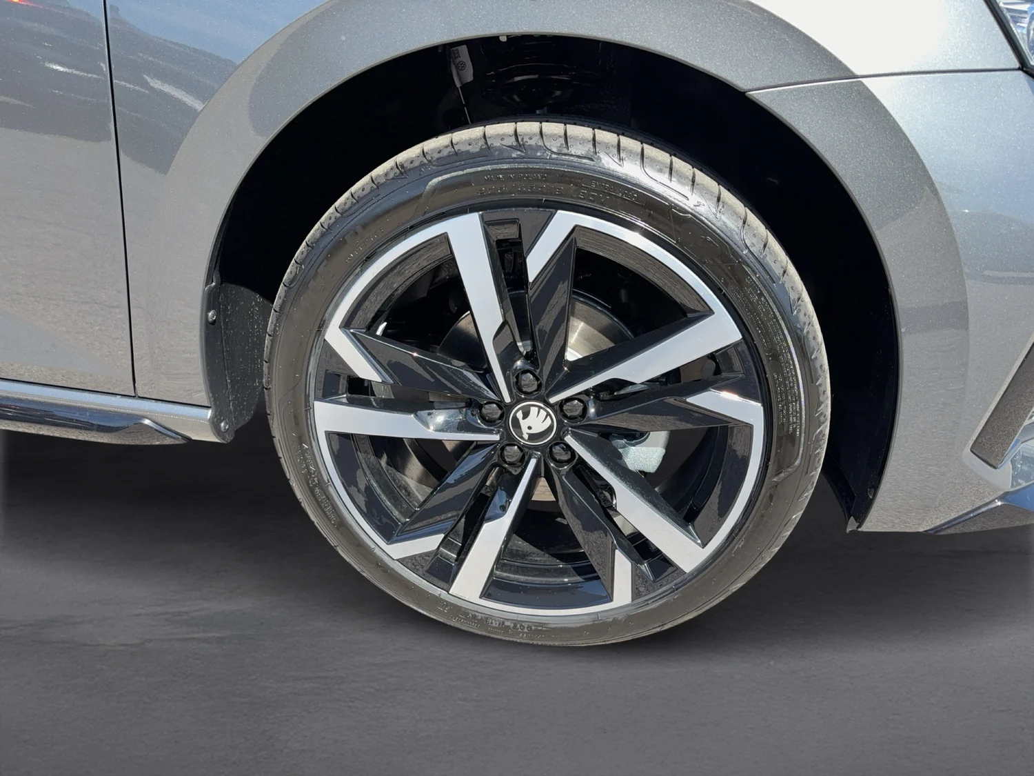 Bild eines Škoda Scala Monte Carlo TSI ACT DSG