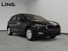 Škoda Fabia Essence in Black-Magic Perleffekt