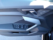 Audi A3 Sportback 30 TFSI in Brillantschwarz
