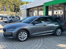 Škoda Octavia Combi Selection TDI DSG in 5X Graphite-Grau Metallic