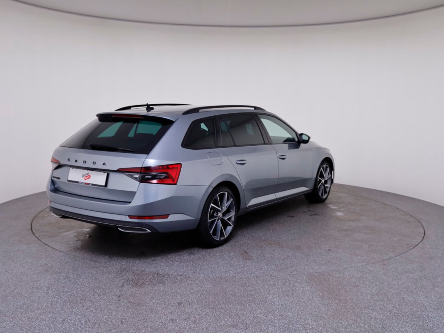 Škoda SUPERB Combi SPORTLINE TDI DSG | Bild 2 von 18