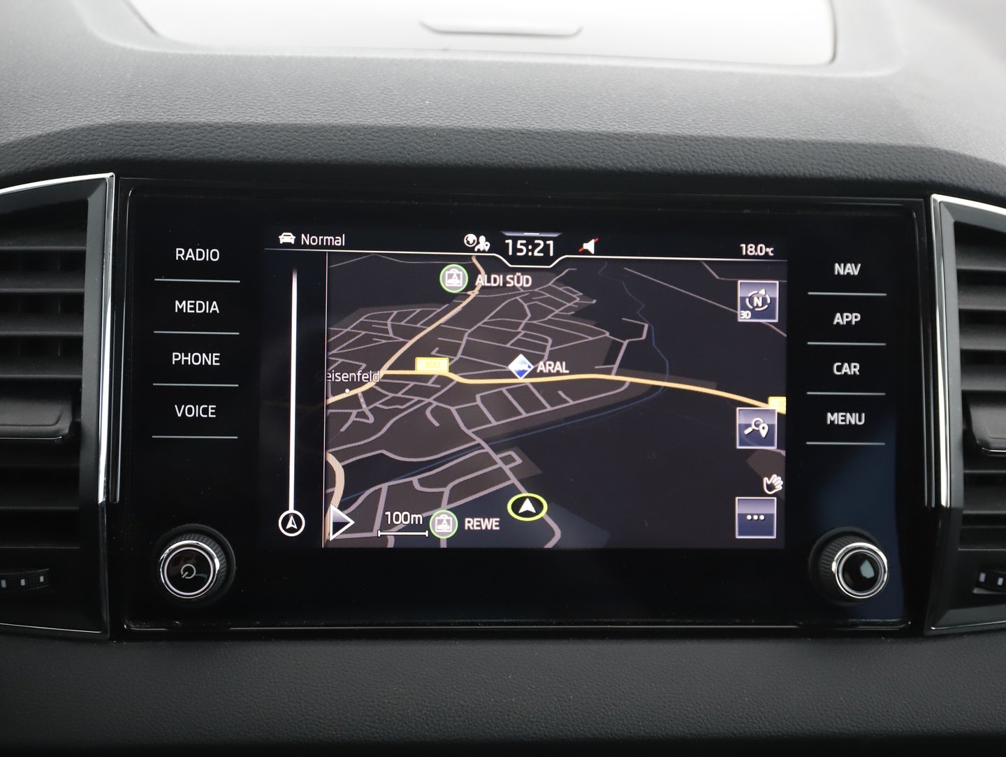 Škoda KAROQ Style TDI DSG | Bild 14 von 20