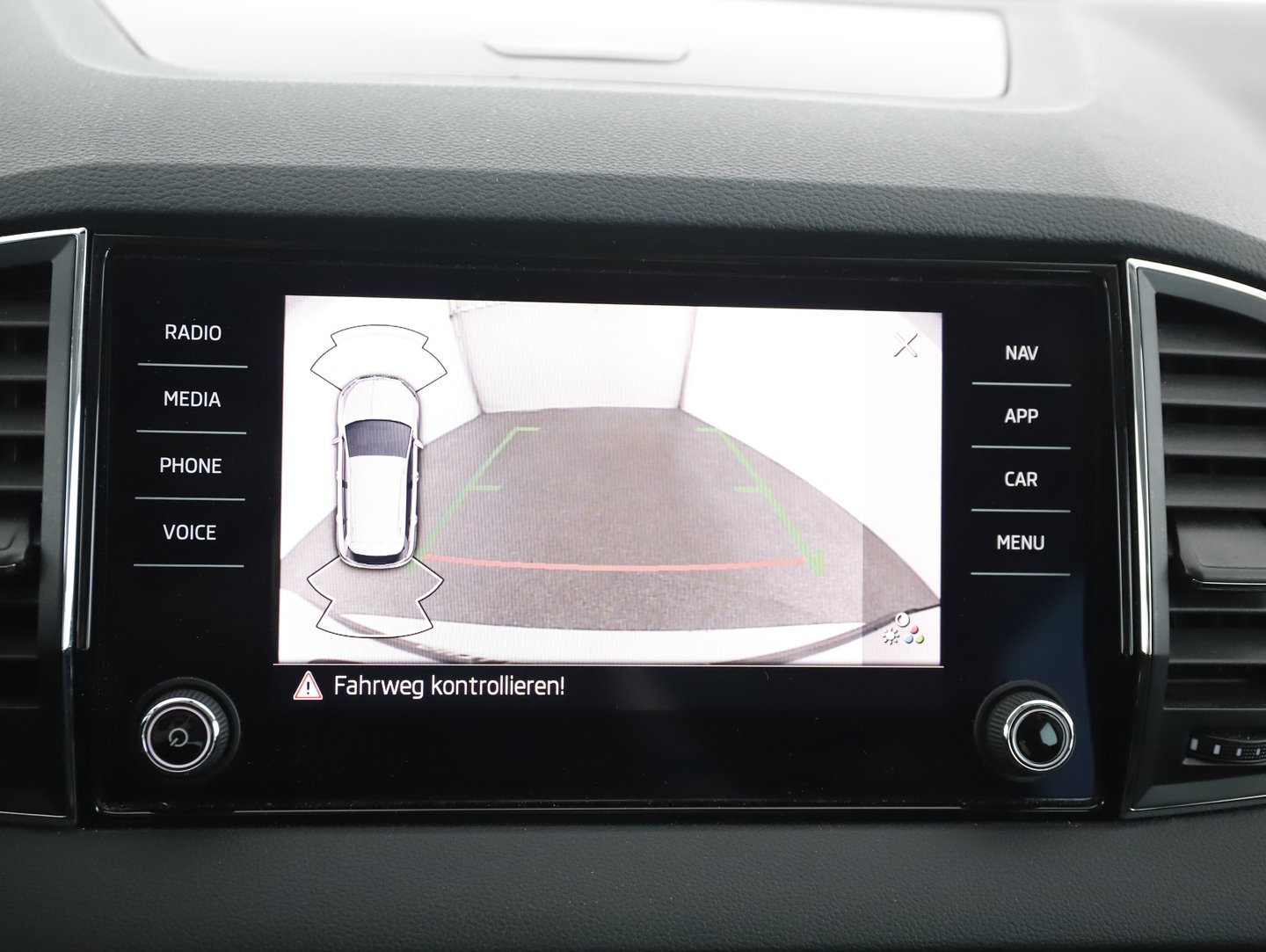 Škoda KAROQ Style TDI DSG | Bild 15 von 20