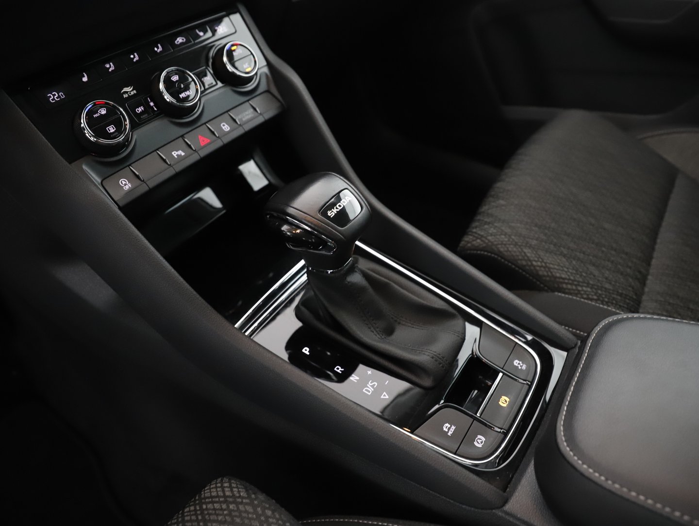 Škoda KAROQ Style TDI DSG | Bild 17 von 20