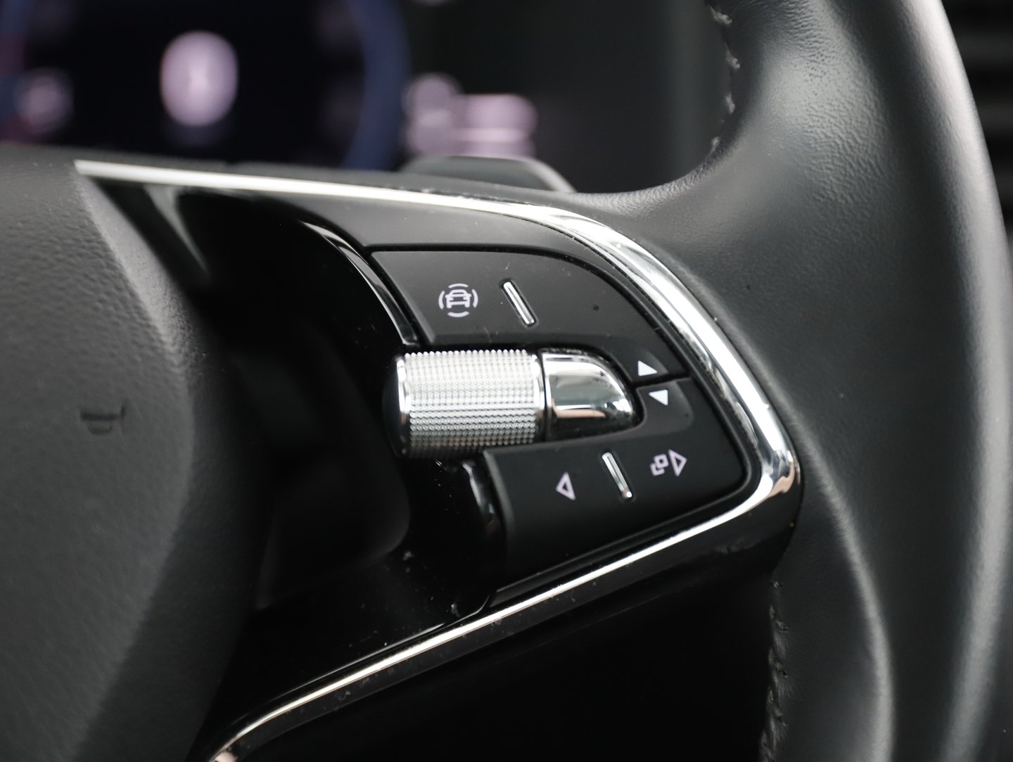 Škoda KAROQ Style TDI DSG | Bild 12 von 20