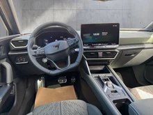 CUPRA Leon SP Kombi TRIBE e-HYBRID 150/204 in Mangan-Grün Matt