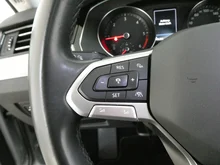 VW Passat Variant Business TDI DSG in C2 Mondsteingrau