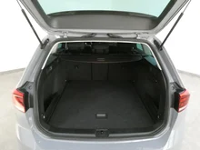 VW Passat Variant Business TDI DSG in C2 Mondsteingrau