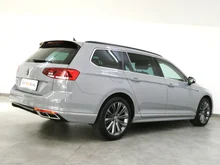 VW Passat Variant Business TDI DSG in C2 Mondsteingrau