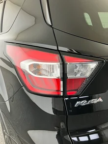 Ford Kuga 2,0 TDCi ST-Line in schwarz - metallic