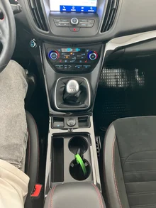 Ford Kuga 2,0 TDCi ST-Line in schwarz - metallic