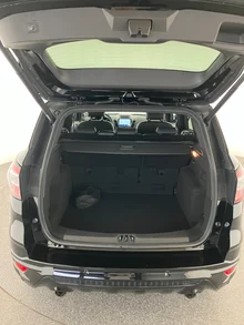 Ford Kuga 2,0 TDCi ST-Line in schwarz - metallic