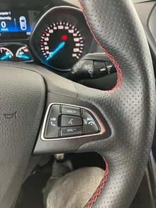 Ford Kuga 2,0 TDCi ST-Line in schwarz - metallic
