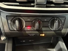 SEAT Ibiza Reference Edition 1.0 80PS in Candy-Weiß