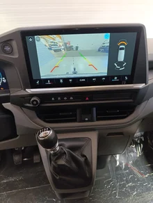 Thumbnail-Foto von Fahrzeug