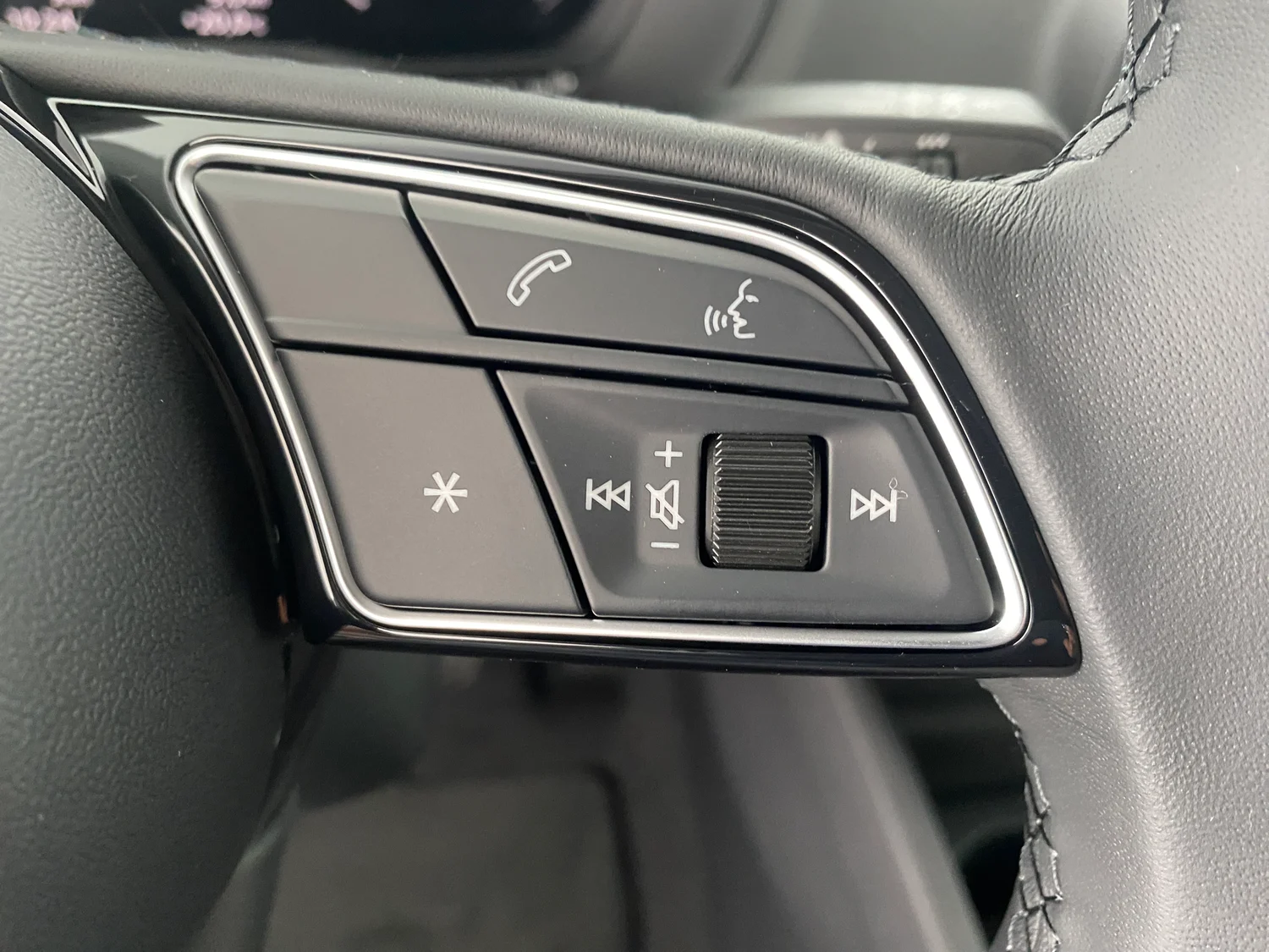 Bild eines Audi Q2 30 TFSI admired
