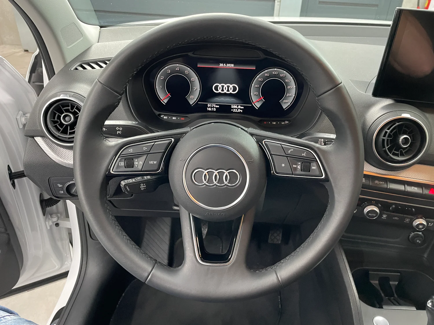 Bild eines Audi Q2 30 TFSI admired