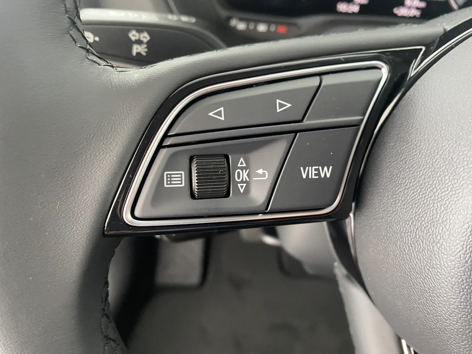 Bild eines Audi Q2 30 TFSI admired