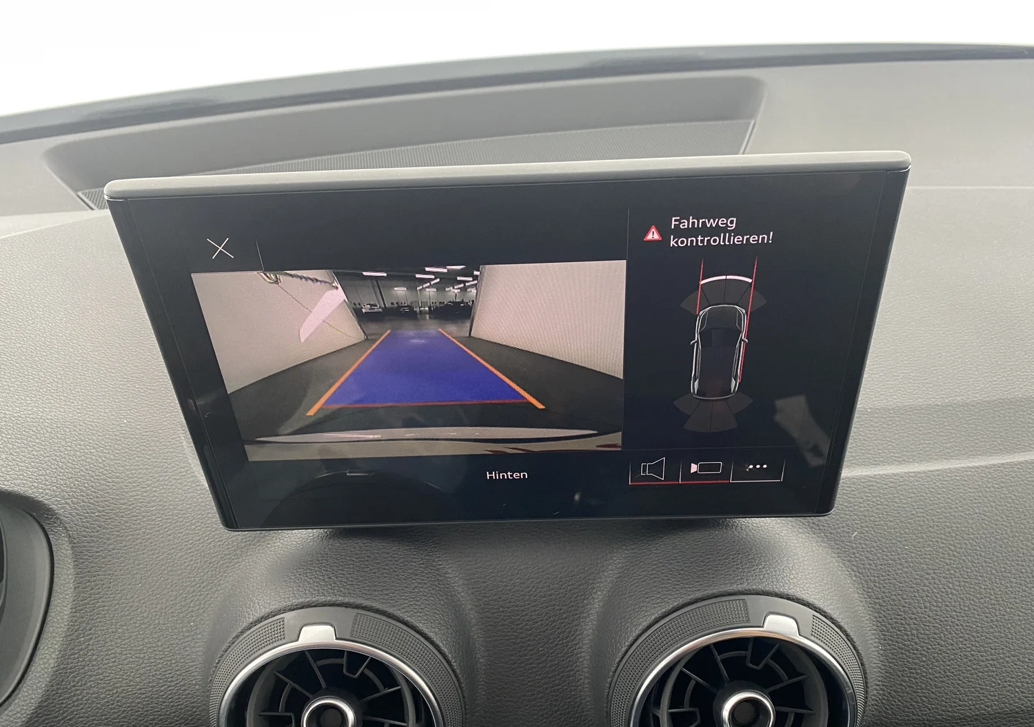 Bild eines Audi Q2 30 TFSI admired