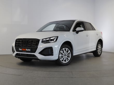 Audi Q2 35 TFSI admired