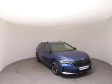 Škoda Superb Combi Sportline iV TSI DSG in Cobalt-Blau Metallic